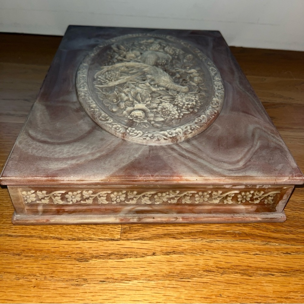 Incolay Stone Jewelry Box 14” X 10” X 2.5” - Picture 7 of 10